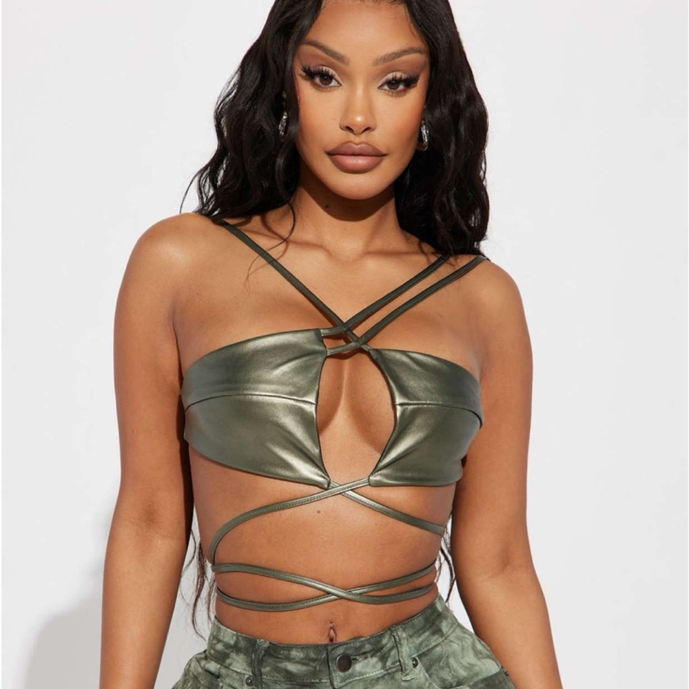 ‼️SOLD‼️Fashion Nova Top